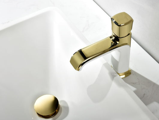 Zinc Alloy Single Handle Electroplate Wash Basin Tap