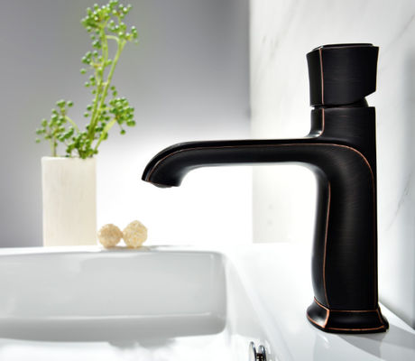 Zinc Alloy Single Handle Electroplate Wash Basin Tap