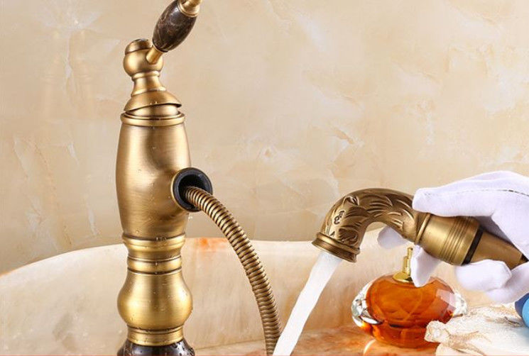 CE Retractable European Antique Pull Out Retro Bathroom Sink Faucets